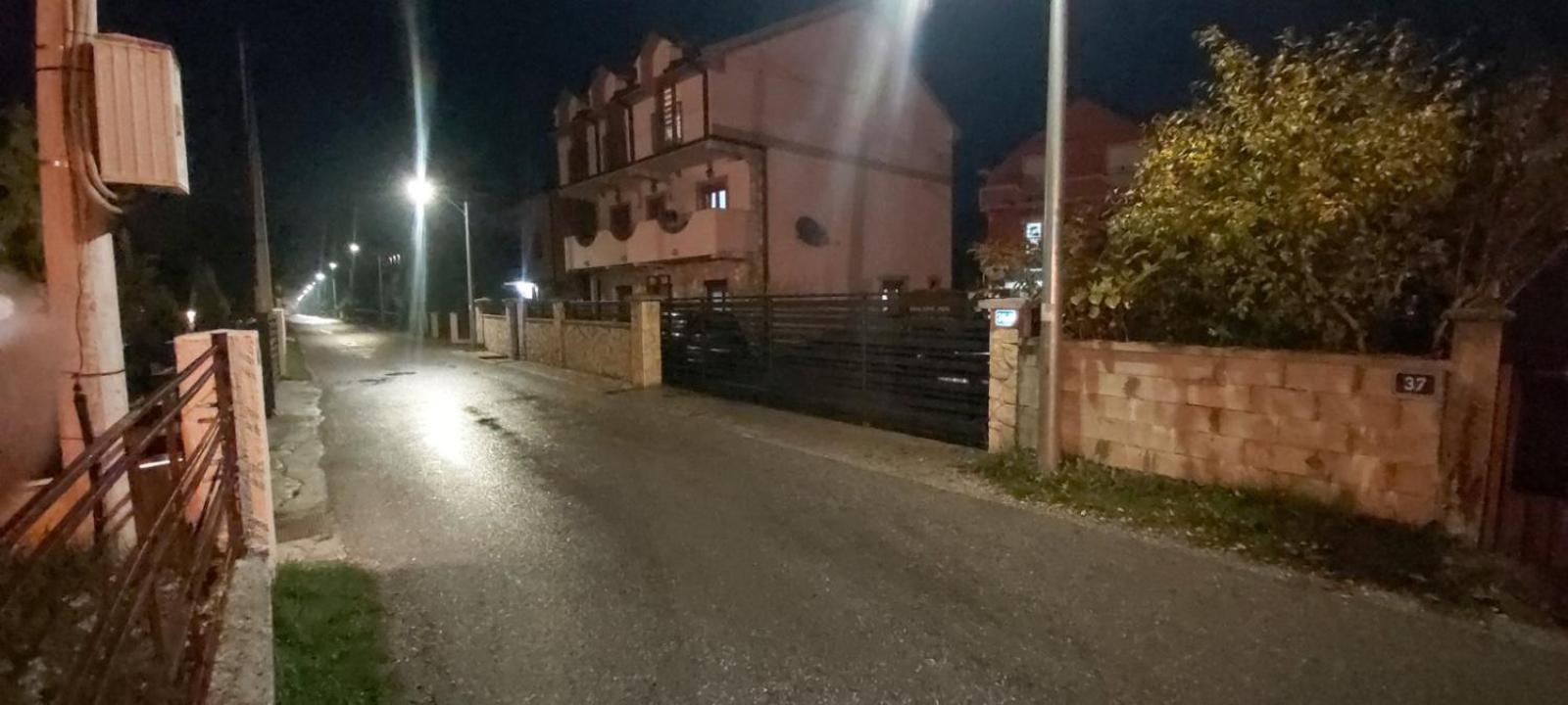 Apartmani Mia Vuksanovic Cetinje Zimmer foto